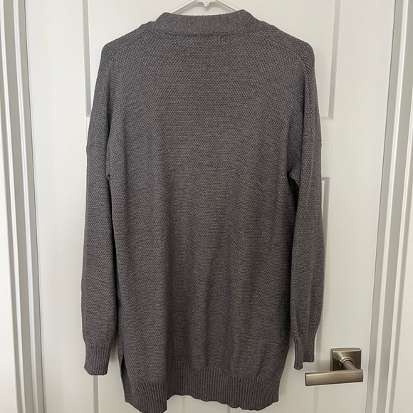 PRICE DROP! ✨ Gray open cardigan with pockets - Picture 3 of 3